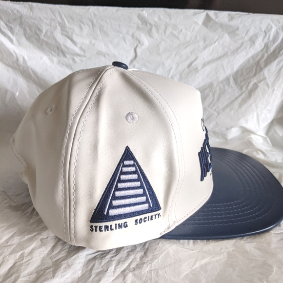 Faux Ontario Leather Snapback cap - Picture 5 of 7